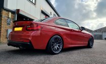 NEW 18 INCH 359 STYLE ALLOY WHEELS IN GLOSS GUNMETAL, WIDER 9" REARS 5x120