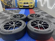 New 17 Inch Fox FX5 Alloy Wheels in Gloss Black with Polished Face Inc Good Part Worn Tyres Suit BMW 3 Series 5x120