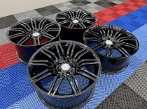 New 19 Inch Spyder Style Alloy Wheels In Gloss Black With Deeper 9.5" Rears Suit BMW E60 5x120
