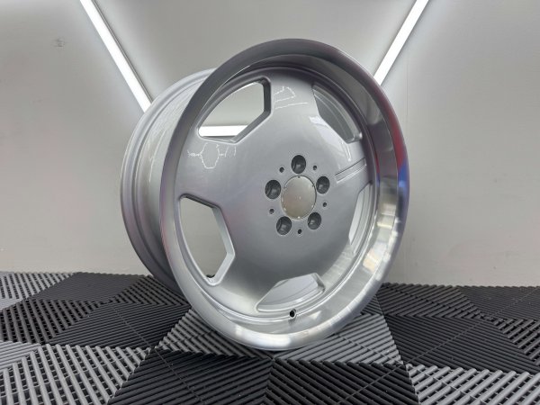 New 18 Inch AM Aero Style Alloy Wheels In Silver With Polished Deep Dish, 5x112