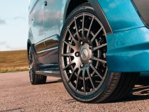 New 18 Inch Calibre T-Sport Alloy Wheels In Gloss Gunmetal, Load Rated 1250kg For Ford Transit Custom 5x160