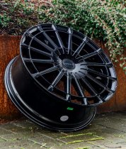 New 20 Inch Riviera RF20 Alloy Wheels In Gloss Black, Flow Formed, 1000kg Load Rated, VW Crafter, Mercedes Sprinter 6x130