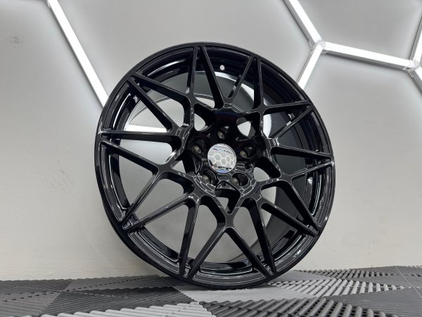 New 19 Inch Type 666 Comp Style Alloy Wheels in Gloss Black With Wider 9.5" Rears 5x120