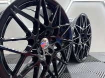 New 19 Inch Type 666 Comp Style Alloy Wheels in Gloss Black With Wider 9.5" Rears 5x120