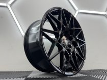 New 19 Inch Type 666 Comp Style Alloy Wheels in Gloss Black With Wider 9.5" Rears 5x120