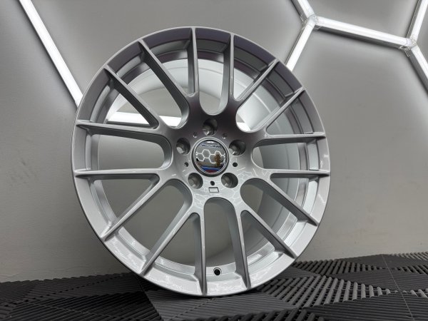 New 18 Inch 359 Style Alloy Wheels In Silver, Wider 9" Rears BMW 5x120