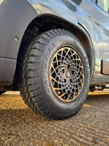 New 16 Inch Rogue Revolution Alloy Wheels In Satin Black With Bronze Lip 1500kg Load Rating Ford Transit Custom 5x160