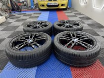Used 18 Inch Genuine BMW Style 719M F20 F22 M140i M240i Alloy Wheels, Fully Refurbed In Gloss Black, Wide Rear Inc VG Bridgestone Runflat Tyres