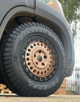 New 17 Inch Rogue Rocky Alloy Wheels In Sand With Black Lip 2000kg VW Transporter T5 T6 5x120