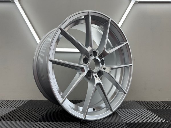 New 19 Inch CS Style Alloy Wheels In Silver, Flow Formed With Wider 9.5" Rear 763 BMW 5x120