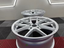 New 19 Inch CS Style Alloy Wheels In Silver, Flow Formed With Wider 9.5" Rear 763 BMW 5x120