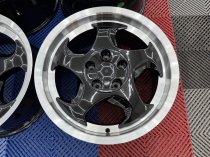 New 17 Inch Throwing Star M5 Style Alloy Wheels In Gloss Black With Polished Dish And Deeper 9" Rears 5x120