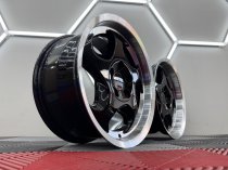 New 17 Inch Throwing Star M5 Style Alloy Wheels In Gloss Black With Polished Dish And Deeper 9" Rears 5x120