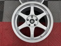 New 18 Inch Fox PF5 Flow Forged Alloy Wheels In Ice Silver, Wider 9" Rear Option BMW 5x120