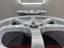 New 18 Inch Fox PF5 Flow Forged Alloy Wheels In Ice Silver, Wider 9" Rear Option BMW 5x120