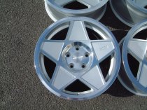 NEW 18 INCH 3SDM 0.05 ALLOY WHEELS IN SILVER WITH MACHINE POLISHED FACE 5x120