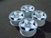NEW 18" 3SDM 0.05 ALLOY WHEELS IN WHITE POLISHED WITH DEEPER CONCAVE 9.5" REAR et35/35
