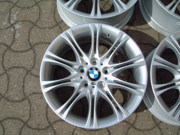 USED 18 INCH GENUINE BMW STYLE 135 E46 M SPORT MV2 ALLOYS,WIDE REAR,FULLY REFURBED 5x120