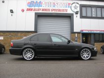 NEW 18 INCH ZITO 935 CSL GTS ALLOY WHEELS IN HYPER SILVER 8.5" ALL ROUND ET20/35 5x120