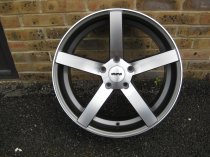 NEW 19" OEMS 115 DEEP CONCAVE ALLOY WHEELS IN GUNMETAL WITH POLISHED FACE WIDER 9.5" ALL ROUND