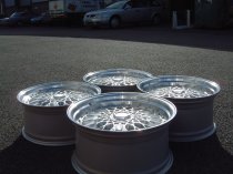 NEW 18" DARE DR RS ALLOY WHEELS IN SILVER/POLISHED,WITH GOLD RIVETS, DEEP DISH 9.5" REAR OPTION