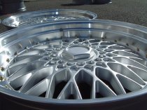 NEW 18 INCH DARE DR RS ALLOY WHEELS IN SILVER WITH POLISHED DISH AND GOLD RIVETS, DEEP DISH 9.5" REAR OPTION