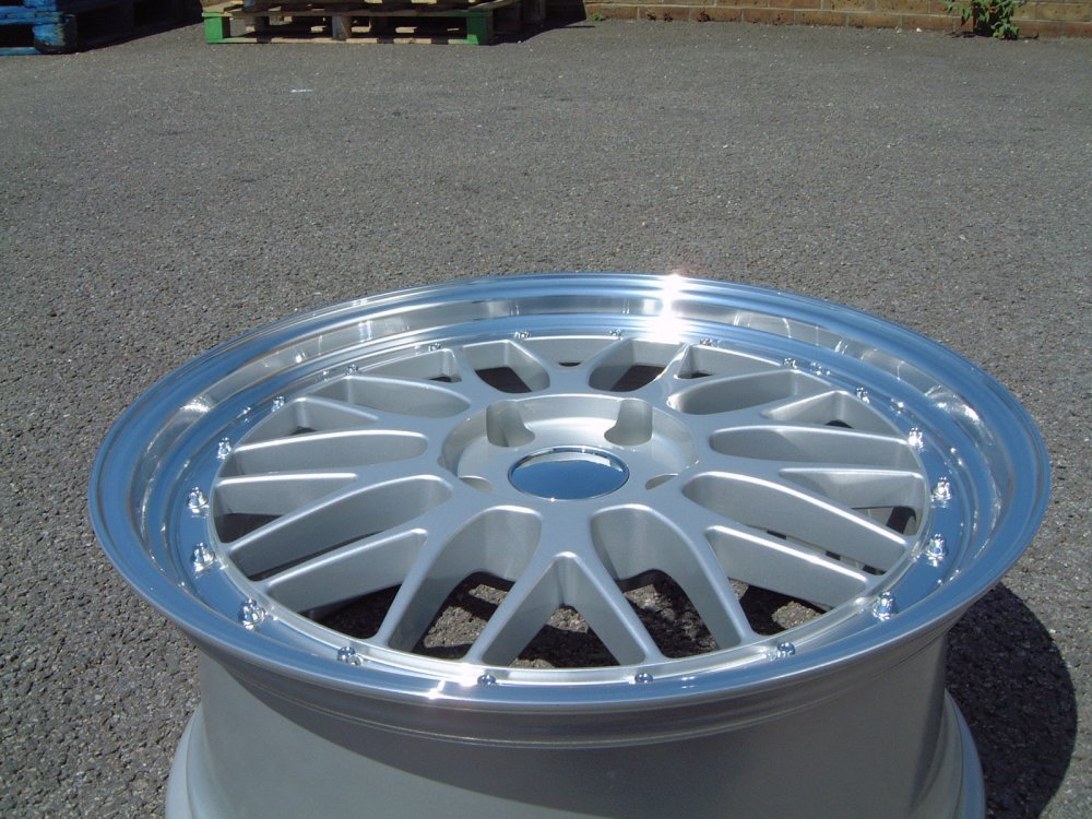 BM Autosport - NEW 19 INCH LM CROSS SPOKE SPLIT RIM STYLE ALLOY WHEELS I...