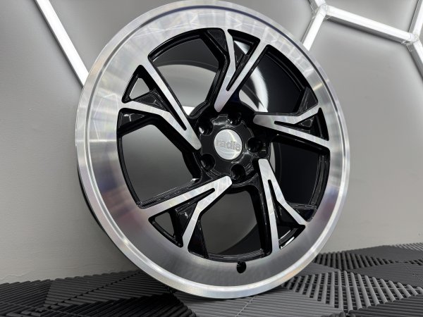 NEW 19 INCH RADI8 R8C5 ALLOY WHEELS IN GLOSS BLACK WITH MACHINED FACE AND DEEPER CONCAVE 10" REAR OPTION 5x112