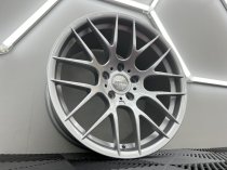 NEW 18 INCH VEEMANN VC359 M359 Y SPOKE ALLOY WHEELS IN QUARTZ SILVER WITH DEEPER CONCAVE 9.5" REARS 5x120
