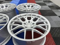 NEW 18 INCH VEEMANN VC359 M359 Y SPOKE ALLOY WHEELS IN QUARTZ SILVER WITH DEEPER CONCAVE 9.5" REARS 5x120