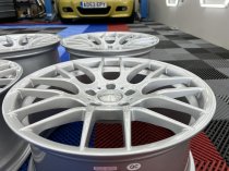 NEW 18 INCH VEEMANN VC359 M359 Y SPOKE ALLOY WHEELS IN QUARTZ SILVER WITH DEEPER CONCAVE 9.5" REARS 5x120