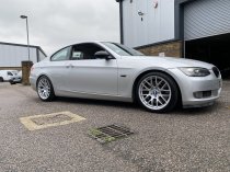 NEW 18 INCH VEEMANN VC359 M359 Y SPOKE ALLOY WHEELS IN QUARTZ SILVER WITH DEEPER CONCAVE 9.5" REARS 5x120