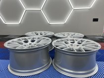 NEW 18 INCH VEEMANN VC359 M359 Y SPOKE ALLOY WHEELS IN QUARTZ SILVER WITH DEEPER CONCAVE 9.5" REARS 5x120