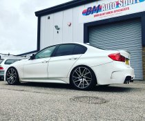 NEW 20 INCH ZITO ZF-X FLOW FORMED ALLOY WHEELS IN GLOSS BLACK WITH POLISHED FACE DEEPER CONCAVE 10" REAR 5x120