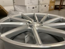 NEW 18" VEEMANN V-FS10 DIRECTIONAL ALLOY WHEELS IN SILVER WITH POLISHED FACE AND DEEPER CONCAVE 9" REAR OPTION