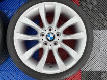 USED 18 INCH GENUINE BMW STYLE 217 1 SERIES V SPOKE ALLOY WHEELS, FULLY REFURBED WIDER 8.5" REAR INC BRIDGESTONE RUNFLAT TYRES 5x120