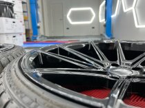 NEW 21 INCH VEEMANN V-FS4 ALLOY WHEELS IN GLOSS BLACK WITH DEEPER CONCAVE 10.5" REARS WITH NEW TYRES 5x120