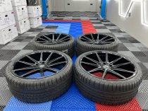 NEW 21 INCH VEEMANN V-FS4 ALLOY WHEELS IN GLOSS BLACK WITH DEEPER CONCAVE 10.5" REARS WITH NEW TYRES 5x120