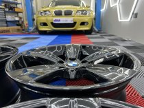 USED 18 INCH GENUINE BMW STYLE 189 E92 5 SPOKE ALLOY WHEELS, FULLY REFURBISHED IN GLOSS BLACK 5x120
