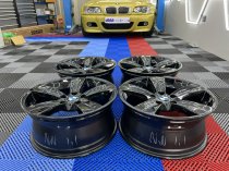 USED 18 INCH GENUINE BMW STYLE 189 E92 5 SPOKE ALLOY WHEELS, FULLY REFURBISHED IN GLOSS BLACK 5x120