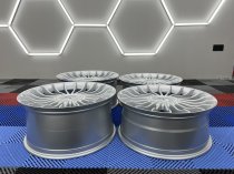 NEW 20 INCH ALPIN CRINKLE SPOKE ALLOY WHEELS IN SILVER WITH DEEPER 9.5" REARS 5x120/112