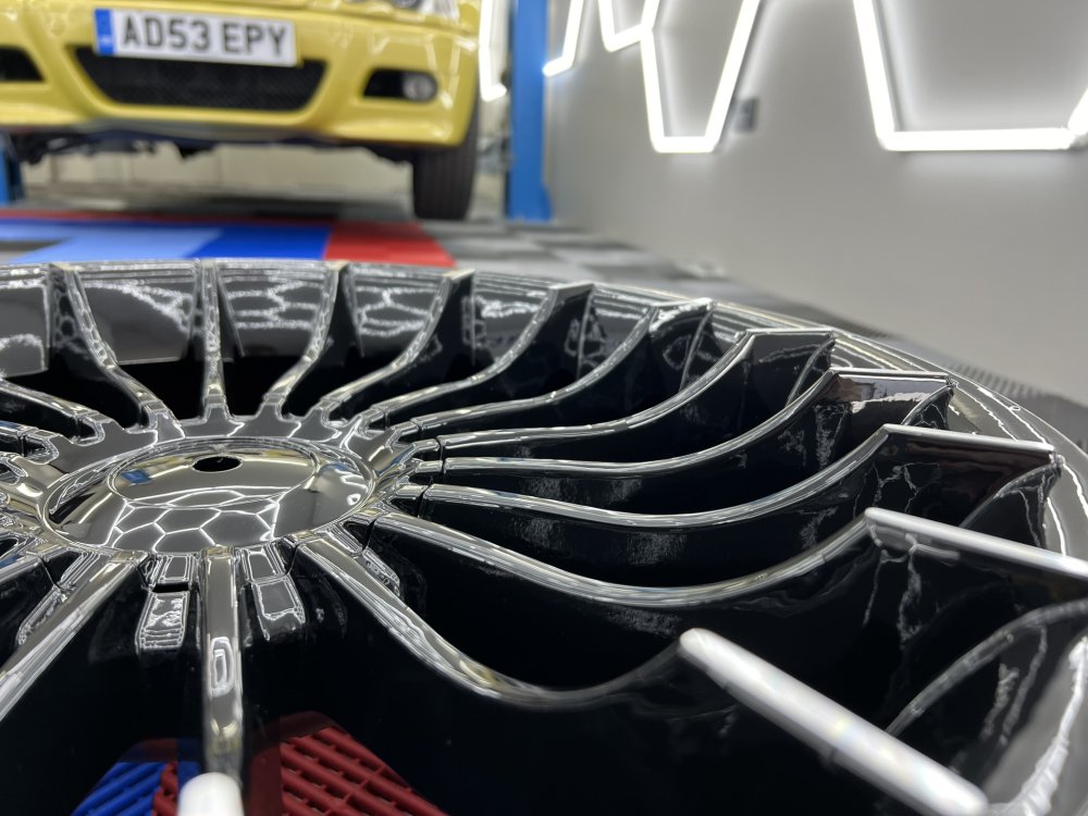 BM Autosport - NEW 19 INCH ALPIN CRINKLE SPOKE ALLOY WHEELS IN GLOSS BLA...