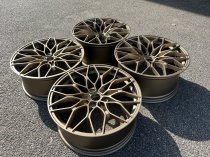 NEW 19 INCH 1000X CROSS SPOKE ALLOY WHEELS IN SATIN BRONZE WITH DEEPER CONCAVE 9" REAR 5x112