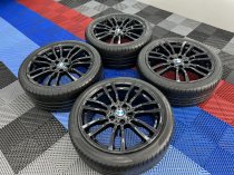 USED 19 INCH GENUINE BMW STYLE 403 M SPORT ALLOY WHEELS, REFURBISHED IN GLOSS BLACK,WIDE REAR INC GOOD RUNFLAT TYRES 5x120