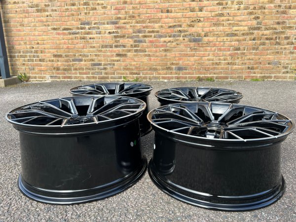 BM Autosport - NEW 20 INCH 669 STYLE ALLOY WHEELS IN BLACK WITH MILLED S...