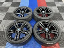 USED 18 INCH GENUINE BMW STYLE 386M ALLOY WHEELS, FULLY REFURBISHED IN GLOSS BLACK, WIDER REARS, INC VG TYRES (NEW REARS) 5x120