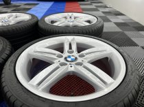 USED 18 INCH GENUINE BMW STYLE 208 1 SERIES M SPORT ALLOY WHEELS,WIDE REARS, FULLY REFURBED INC GOOD TYRES 5x120
