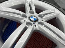 USED 18 INCH GENUINE BMW STYLE 208 1 SERIES M SPORT ALLOY WHEELS,WIDE REARS, FULLY REFURBED INC GOOD TYRES 5x120
