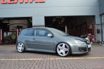 NEW 17 INCH BOLA B10 ALLOY WHEELS IN CRYSTAL SILVER