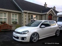 NEW 17 INCH BOLA B10 ALLOY WHEELS IN CRYSTAL SILVER